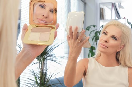 Η Ελένη Μενεγάκη είναι η Ελληνίδα Πρέσβειρα της Εκστρατείας Ενημέρωσης για τον Καρκίνο του Μαστού