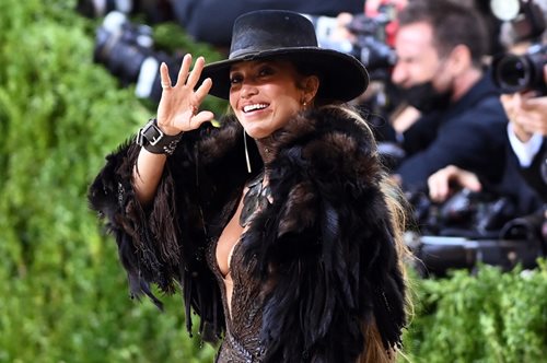  Η Τζένιφερ Λόπεζ και η ακατανόητη ανάγκη της να εμφανίζεται «γυμνή» 