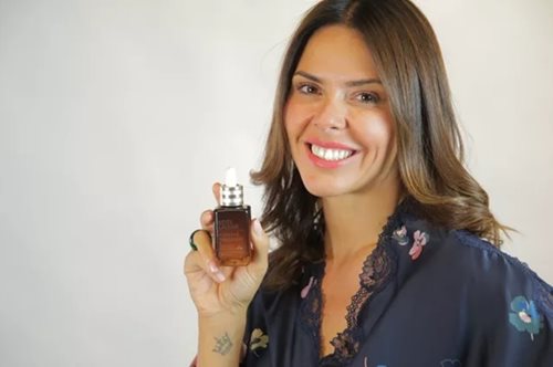 Beauty o' Clock | Η Έλενα Γαλύφα μάς μυεί στην καθημερινή skincare ρουτίνα της