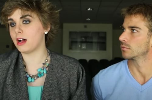 «Εδώ και πολλά χρόνια βλέπω έναν βίαιο κλόουν, σαν αυτόν από το “It”»