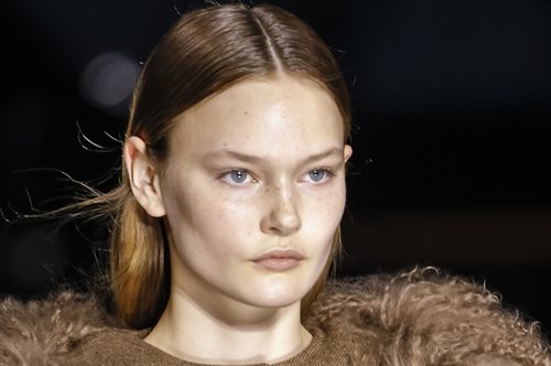 Οι 7 κορυφαίες τάσεις ομορφιάς της επόμενης σεζόν σύμφωνα με την Milan Fashion Week SS22