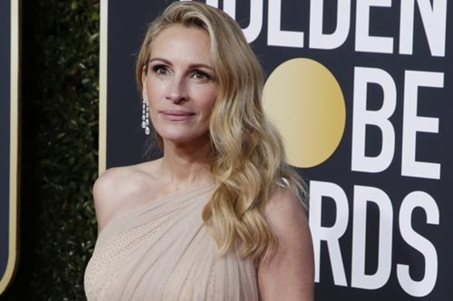 Η Τζούλια Ρόμπερτς αποχαιρετά τον σκηνοθέτη του «Μια βραδιά στο Notting Hill»  