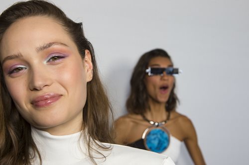 Calligraphy cut | Ο εύκολος τρόπος για να χαρίσεις όγκο στα λεπτά μαλλιά σου