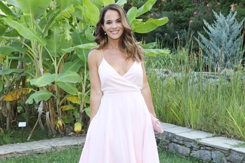 Η Ελιάνα Χρυσικοπούλου στην πρεμιέρα του James Bond στην πιο σέξι της εμφάνιση