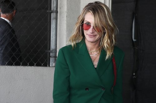 Look No Further | Αυτές είναι οι 10 καλύτερες κρέμες προσώπου για γυναίκες άνω των 50