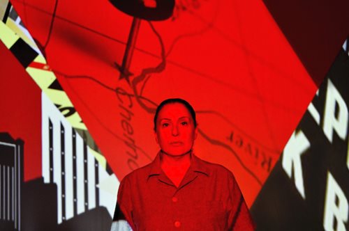 4 υπέροχες παραστάσεις ετοιμάζονται να κάνουν πρεμιέρα στη σκηνή του θεάτρου του Νέου Κόσμου