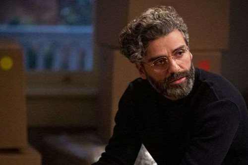 Όλοι μιλούν για το full frontal του Oscar Isaac στο Scenes From a Marriage