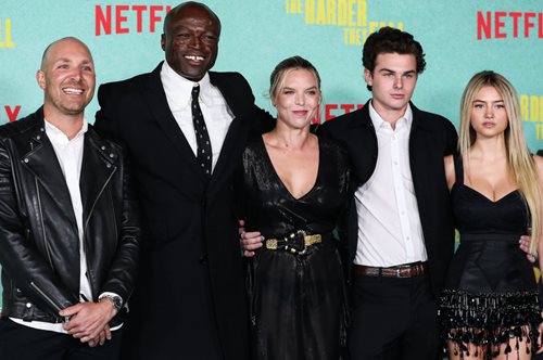 Λένι Κλουμ: Η κόρη της Χάιντι, στο κόκκινο χαλί με τον γιο του Σπύρου Πώρου