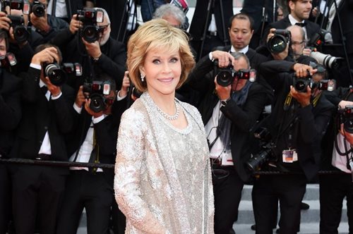 «Εύχομαι οι νέες γυναίκες σήμερα να καταλάβουν ότι αξίζουν σεβασμό, ασφάλεια και ίσες ευκαιρίες»