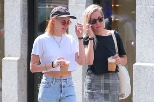 Kristen Stewart | Σχεδιάζει τον γάμο της με χαβιάρι, μπαλάντες για τη Diana και τζιν παντελόνι