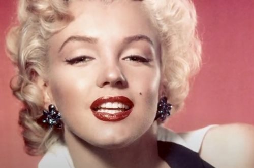 Από το cat eye της Κλεοπάτρα στο κόκκινο κραγιόν της Μέριλιν