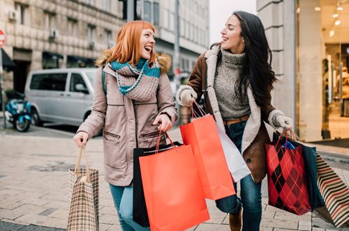 «Τα καινούργια μοκασίνια θα σε χτυπάνε στα δάκτυλα των ποδιών το βράδυ της πρωτοχρονιάς»