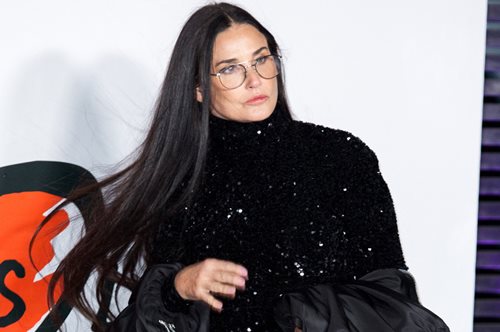 6 λάθη στα μαλλιά που σας δείχνουν μεγαλύτερη από την ηλικία σας