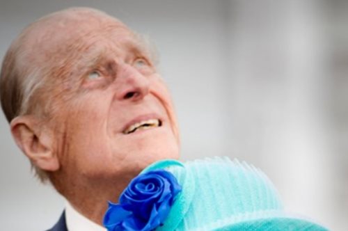 Βασίλισσα Ελισάβετ | Το σπάνιο ρομαντικό στιγμιότυπο με τον πρίγκιπα Φίλιππο πριν τον γάμο τους