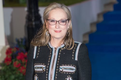 Η Μέριλ Στριπ φόρεσε το παλτό που κάθε σύγχρονη γυναίκα θέλει στην γκαρνταρόμπα της