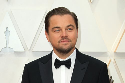 Ο πατέρας του Λεονάρντο Ντι Κάπριο κάνει την παρθενική του εμφάνιση στον κινηματογράφο