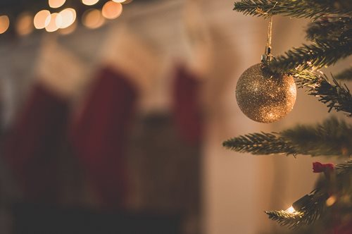 Μην περιμένεις τα Χριστούγεννα