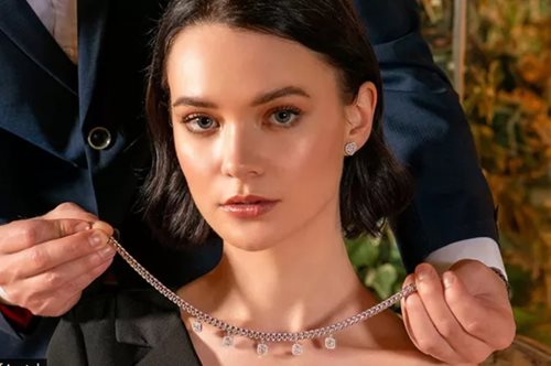 Τα κοσμήματα που μπορείτε να προσφέρετε σε κάθε γυναίκα της ζωής σας