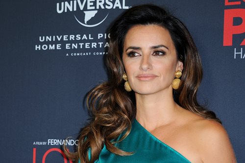 Δεν μπορούμε για κανένα λόγο να ξεπεράσουμε το λεμονί ταγέρ της Πενέλοπε Κρουζ