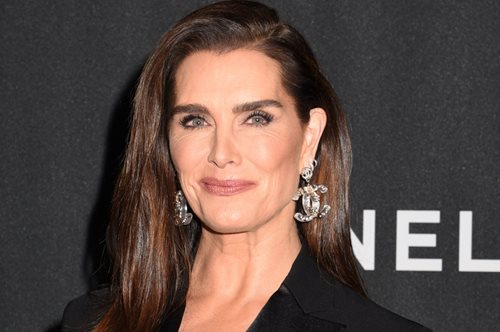 «Γιατί δεν κουνάς τα χοντρά σου οπίσθια;»