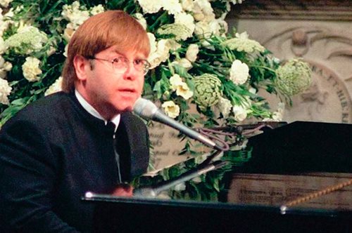 Ο φόβος που προκάλεσε στο Παλάτι το τραγούδι του Έλτον Τζον στην κηδεία της πριγκίπισσας Νταϊάνα