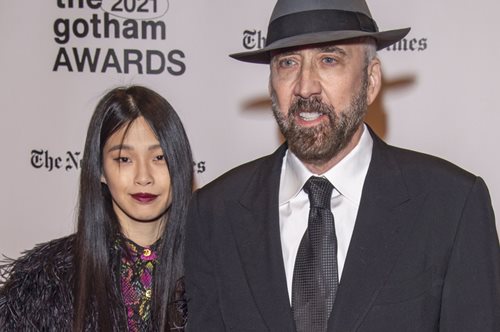 Η 27χρονη σύζυγος του Νίκολας Κέιτζ περιμένει το πρώτο τους παιδί