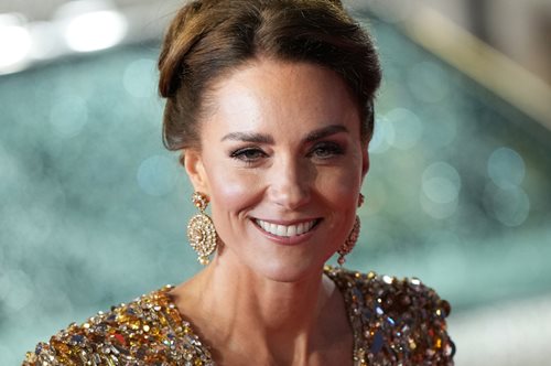 Τα τρία νέα πορτρέτα της Kate Middleton για τον εορτασμό των 40ων γενεθλίων της