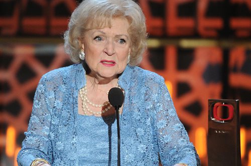 Η Μπέτι Γουάιτ έπαθε εγκεφαλικό έξι μέρες πριν τον θάνατό της