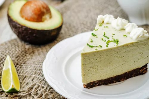Cheesecake με αβοκάντο και γιαούρτι