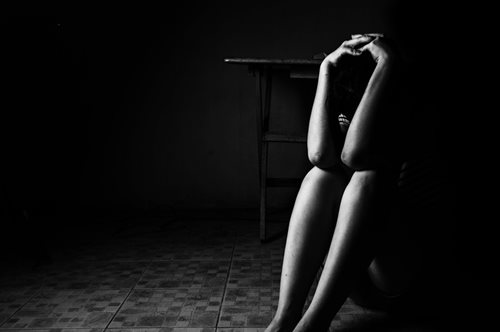 Η 24χρονη από τη Θεσσαλονίκη καταγγέλλει βιασμό κα τώρα αποκαλύπτεται κύκλωμα μαστροπείας