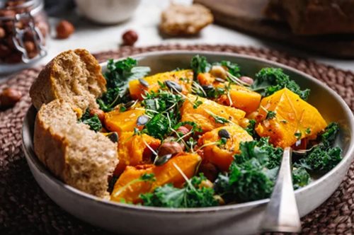 3 ιδέες για να δημιουργήσεις τις πιο νόστιμες χειμωνιάτικες σαλάτες