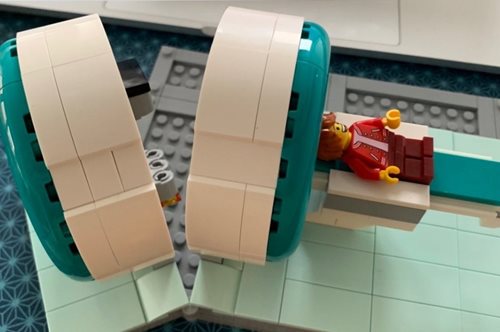 Η Lego κάνει ένα δώρο στα παιδιά που πρέπει να κάνουν μαγνητική τομογραφία