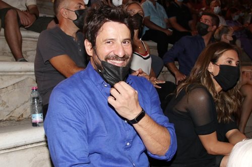 «Έχω πάει στο Ευρωκοινοβούλιο με βερμούδα»