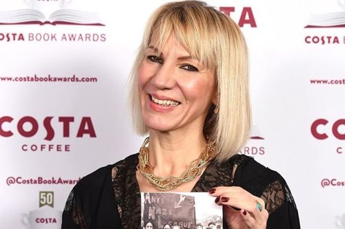 Το βραβείο Costa Book of the Year απονεμήθηκε στη Χάνα Λόου για τα σονέτα της «The Kids»