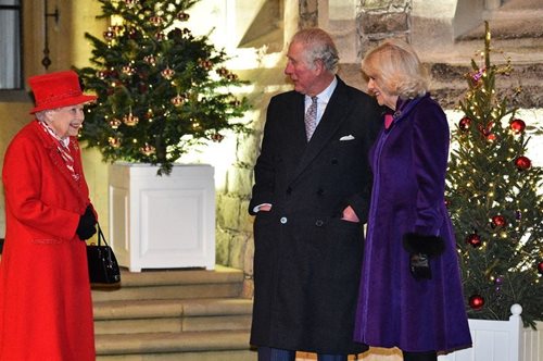 «H Camilla θα στεφθεί Βασίλισσα, όταν ο Κάρολος θα αναλάβει χρέη Βασιλιά», δήλωσε η Ελισάβετ