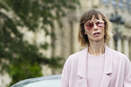 Bottleneck Bangs | Το «αντιγηραντικό» κούρεμα που θα βοηθήσει να κάνετε μια νέα αρχή