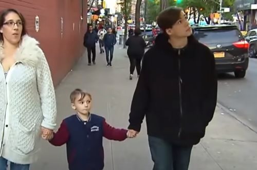 Η 22χρονη νταντά που αποπλάνησε το αγόρι που πρόσεχε και έμεινε έγκυος 