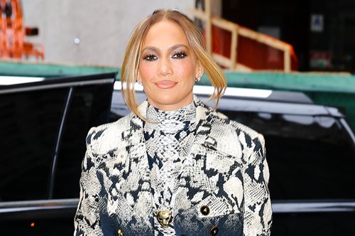 «Νιώθω πάντα σαν εκείνη που δεν θα έπρεπε να βρίσκεται μες στο δωμάτιο με τους υπόλοιπους»