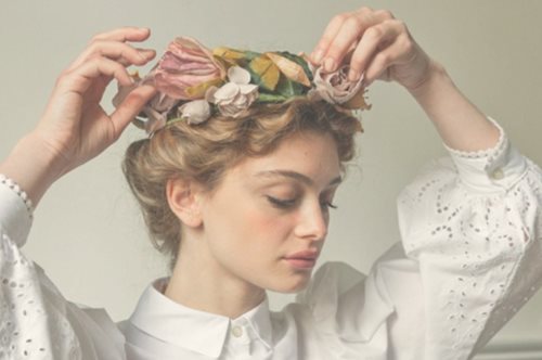 The Greek Designers Store | Πώς θα φορέσετε το πάντα επίκαιρο λευκό πουκάμισο 