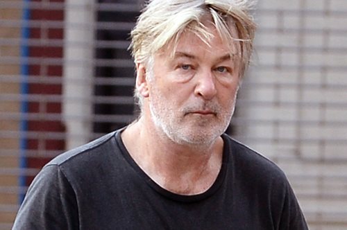 Η οικογένεια της Χαλίνα Χάτσινς μηνύει τον Άλεκ Μπάλντουιν για το ατύχημα που της κόστισε την ζωή