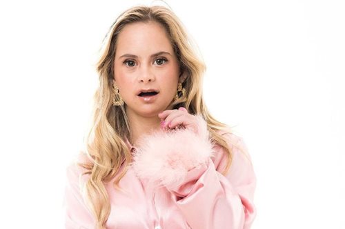 Η Σοφία Ζιρό είναι το πρώτο μοντέλο της Victoria's Secret με σύνδρομο Down