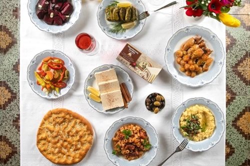 Ξετυλίγουμε το Νήμα της Αγάπης του Μακεδονικού Χαλβά και στηρίζουμε μικρά σχολεία σε όλη την Ελλάδα