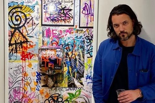 Ερασιτέχνης φωτογράφος αιχμαλωτίζει κάτι από τη ζωή κάθε μέρα στις  12.34 μ.μ