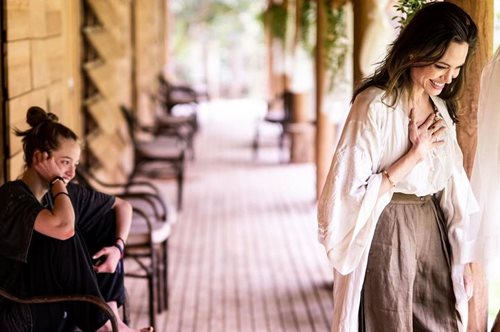 H Αντζελίνα Τζολί ανέβασε μία υπέροχη φωτογραφία με την κόρη της Σάιλο