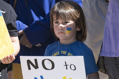 Πάνω από 1.000 συγγραφείς υπογράφουν επιστολή διαμρτυρίας κατά της ρωσικής εισβολής