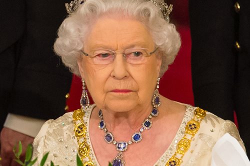 Τι συνέβη όταν η Βασίλισσα Ελισάβετ βρήκε νεκρό γυμνοσάλιαγκα στη σαλάτα της; 