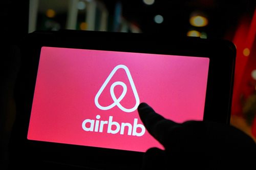 Airbnb: Στηρίζει τους Ουκρανούς πολίτες με την πιο έξυπνη κίνηση