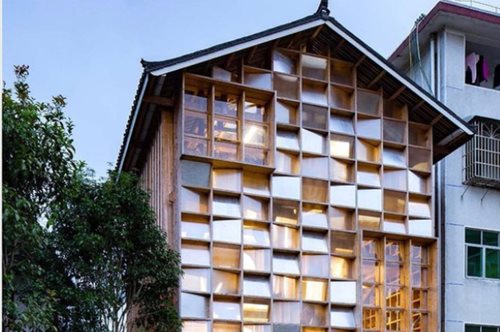 «Το σπίτι των βιβλίων» στο Πινγκτάν της Κίνας αποτελεί παράδειγμα προς μίμηση