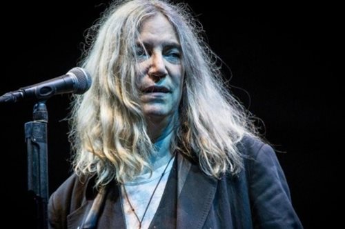 Η Πάτι Σμιθ εμπνέεται το νέο της βιβλίο από το Instagram