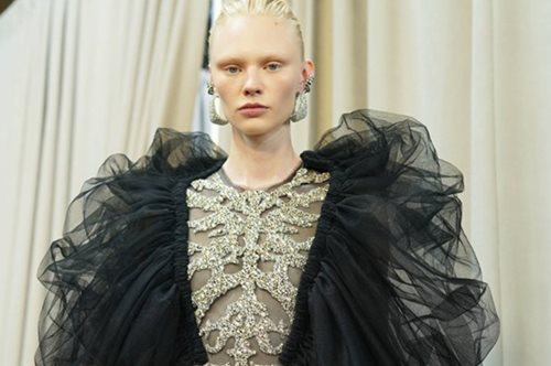Alexander McQueen AW'22 | Μία συλλογή που εμπνέεται από τους μύκητες